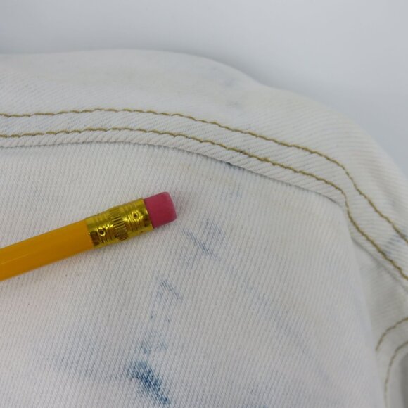 Guess Women Medium White Blue Bleached Distressed Crop Denim Jacket NEW Defects - Picture 7 of 15